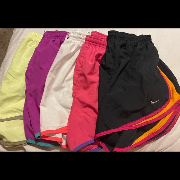 Nike Dri-Fit Shorts ON HOLD @ESAIVA - Picture 2 of 3